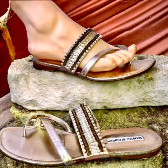 Manolo Blahnik THONG Gold Sandal Beads Rhinestones - Picture 13 of 14